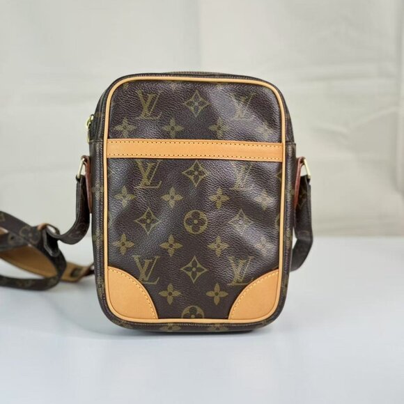 Louis Vuitton Danube Crossbody Bag Monogram Canvas - Picture 1 of 7